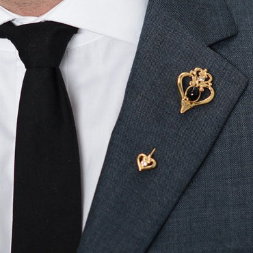 Black Swan Lapel Pin – Hugh & Crye - 2