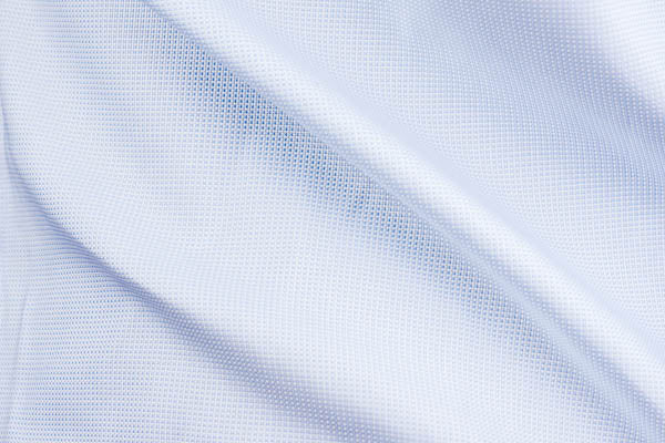 Contrast gussets on a men's dress shirt