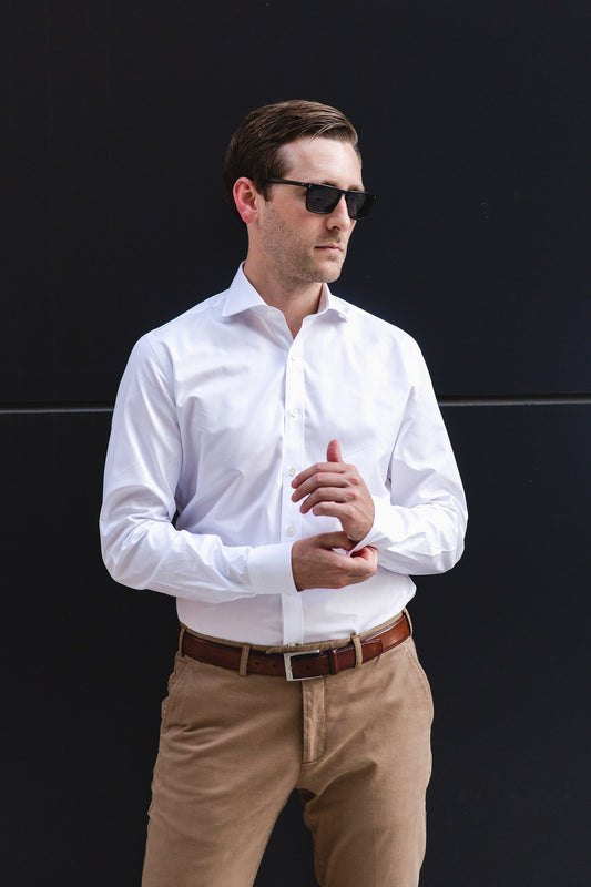 cutaway collar shirt in white solid 120s poplin - Bellevue - editorial 1