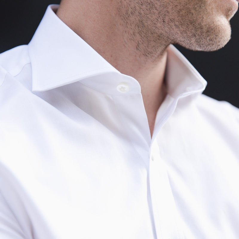 cutaway collar shirt in white solid 120s poplin - Bellevue - editorial 2