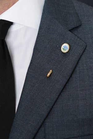 Daffodil Lapel Pin – Hugh & Crye - 1