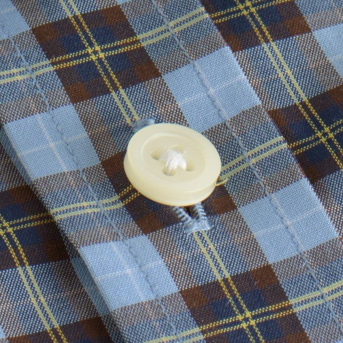 white button shirt in blue, yellow plaid poplin - traveler - detail