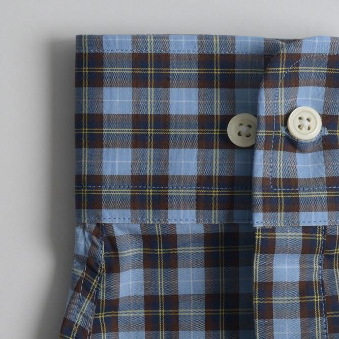 rounded convertible cuff shirt in blue, yellow plaid poplin - traveler - detail