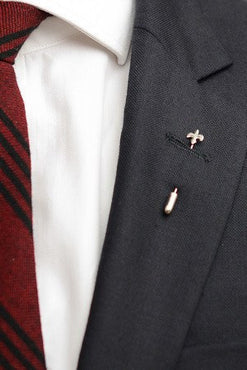 Fleur-De-Lis Lapel Pin – Hugh & Crye