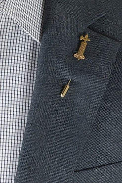 Vertical Crest Lapel Pin – Hugh & Crye