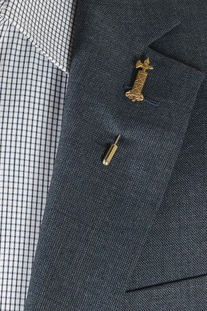 Vertical Crest Lapel Pin – Hugh & Crye